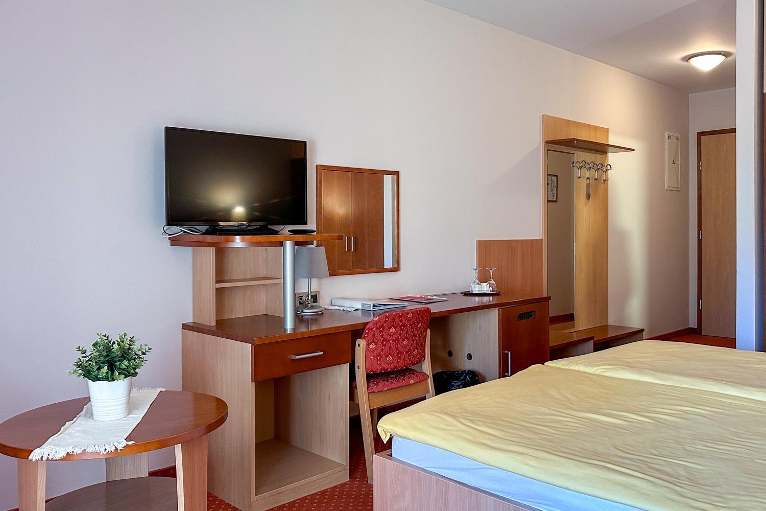 Terme Banovci - Hotel Zeleni Gaj Verzej Luaran gambar